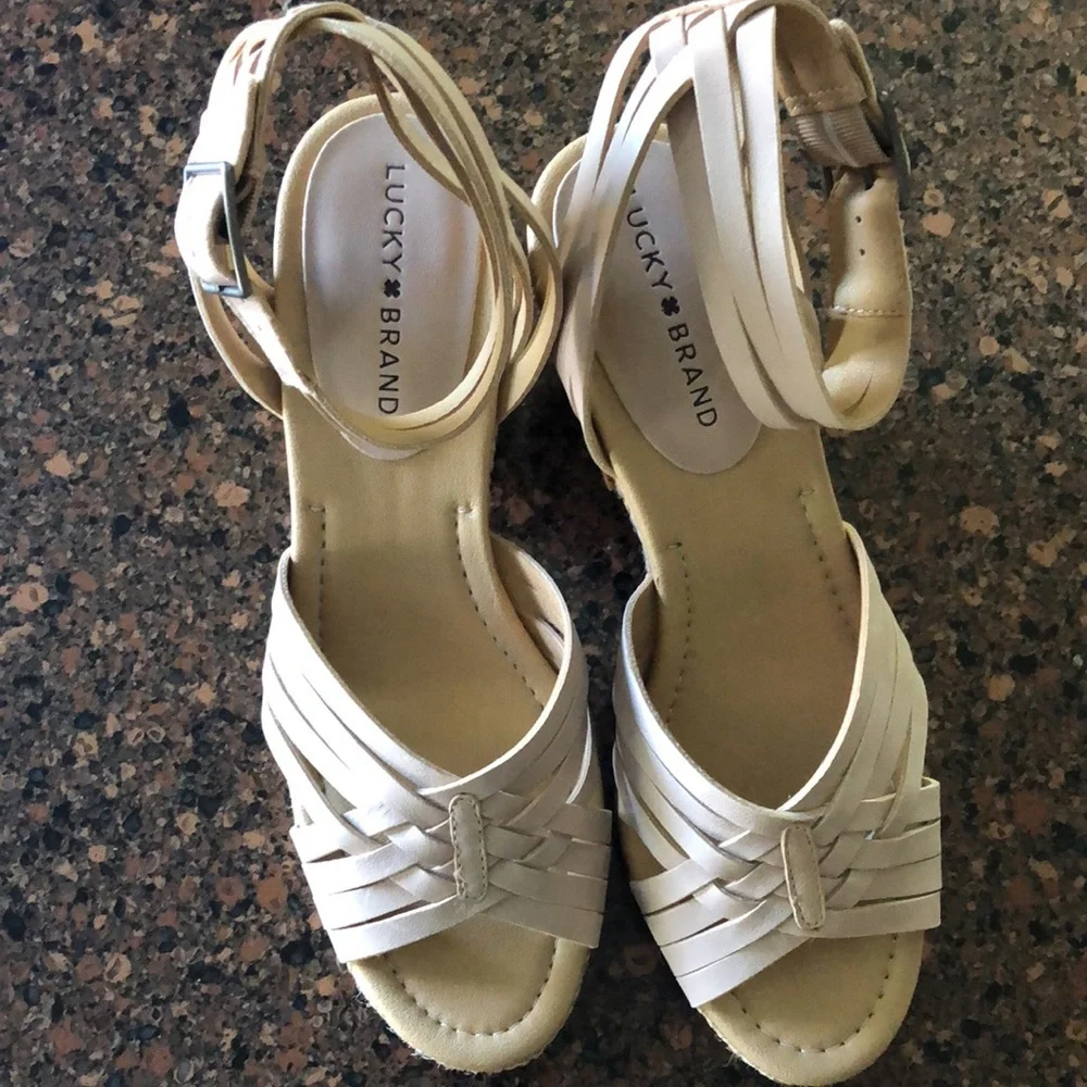 Lucky Brand Noxa Heeled Sandals - Picture 3 of 7